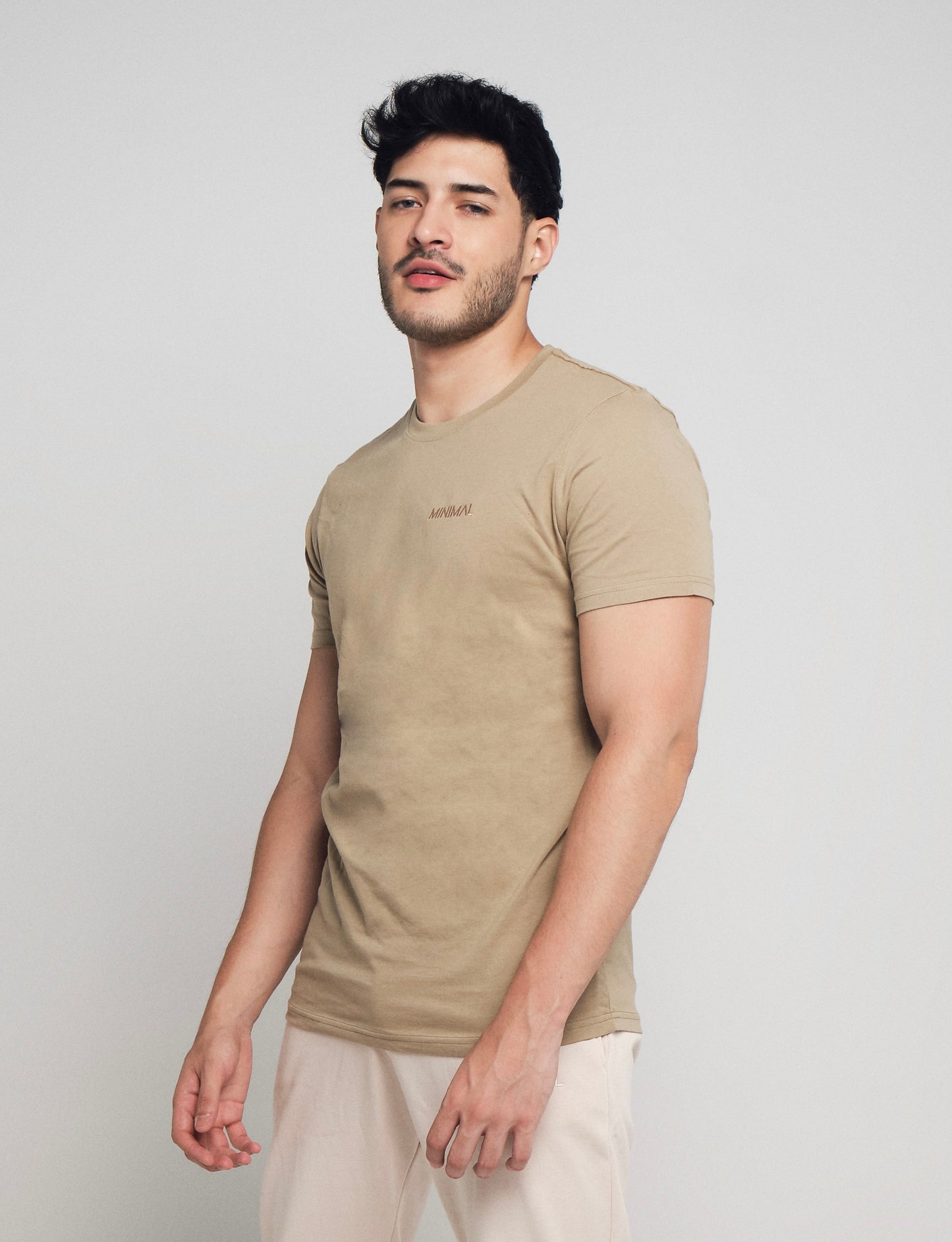 BASIC T-SHIRTS