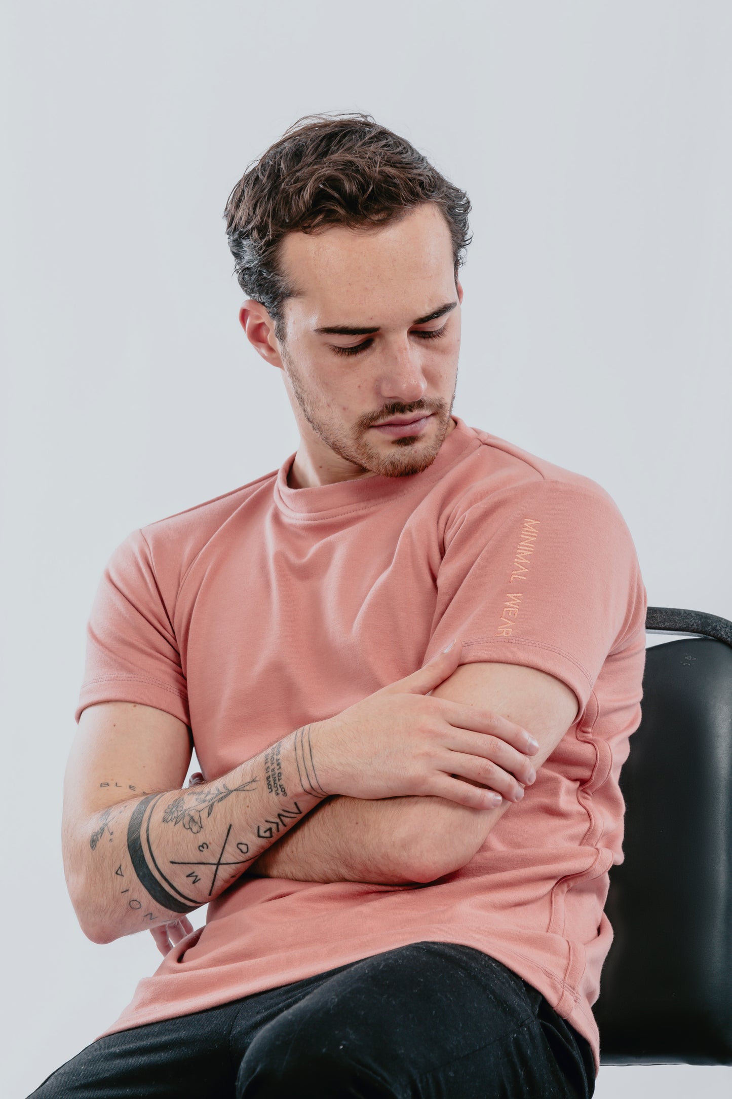 CASUAL T-SHIRT