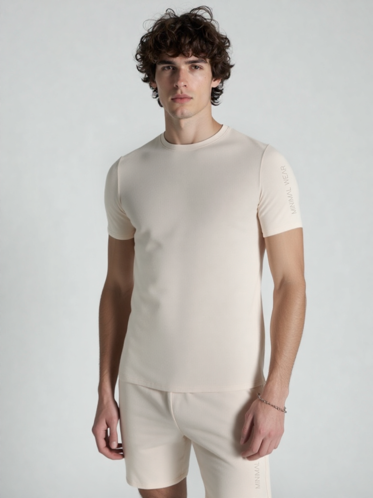 CASUAL T-SHIRT