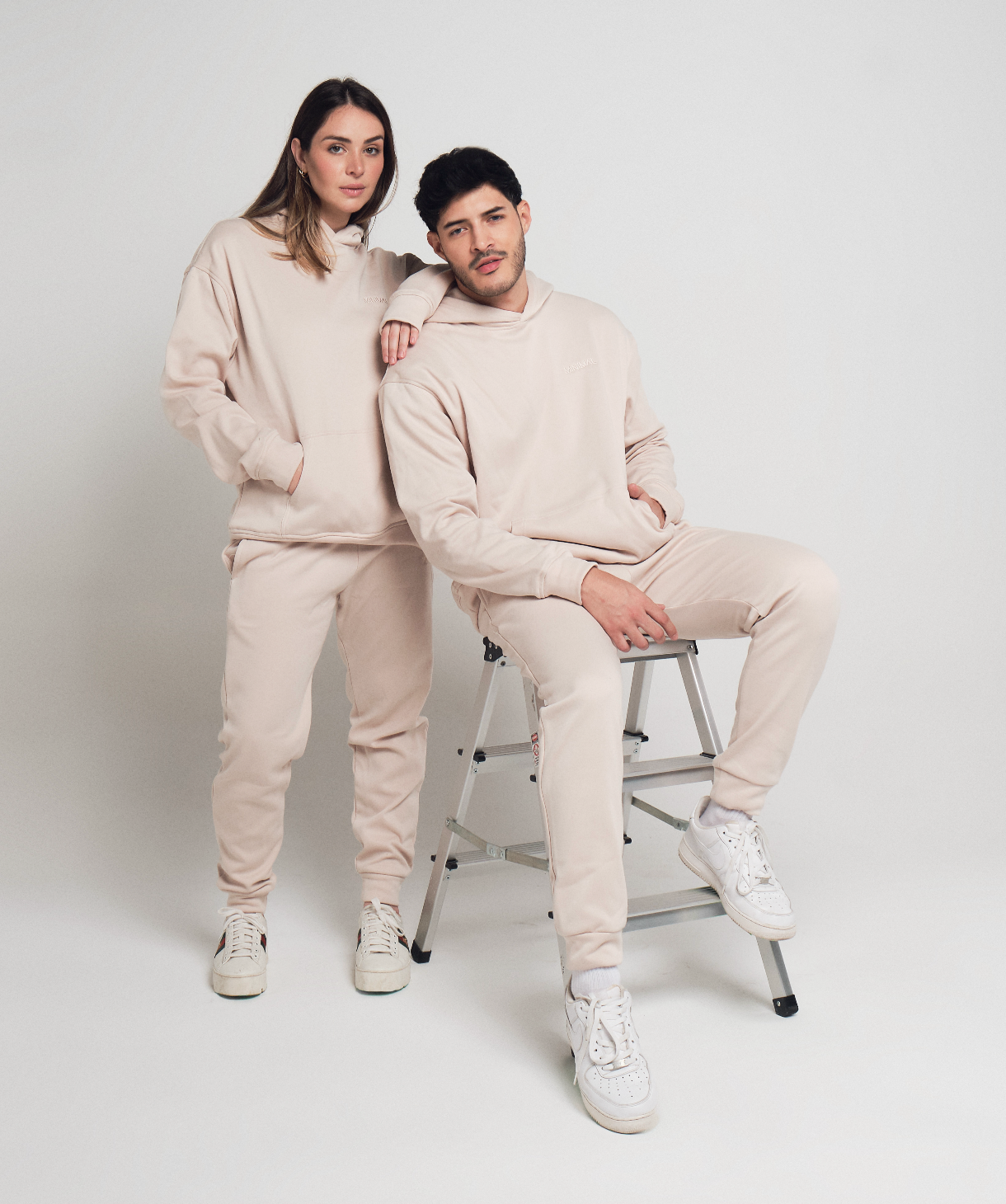 HOODIE + JOGGER SET (MULTIPLES COLORES)